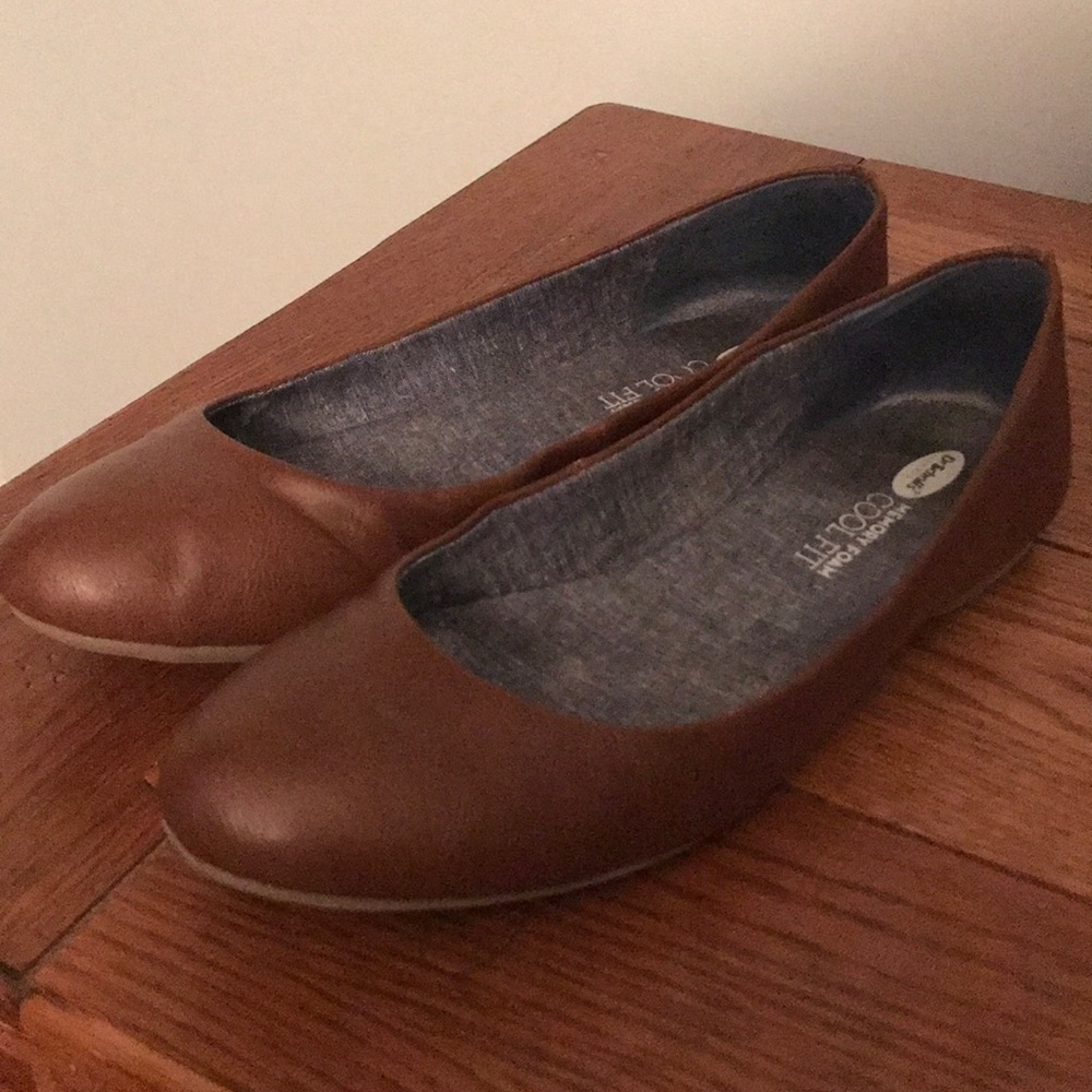 Dr. Scholl’s “Georgie” whiskey flats